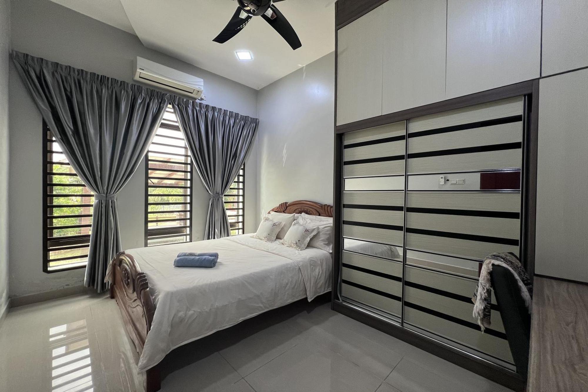 Nurbayu Chalet, Kemaman Kuantan Buitenkant foto