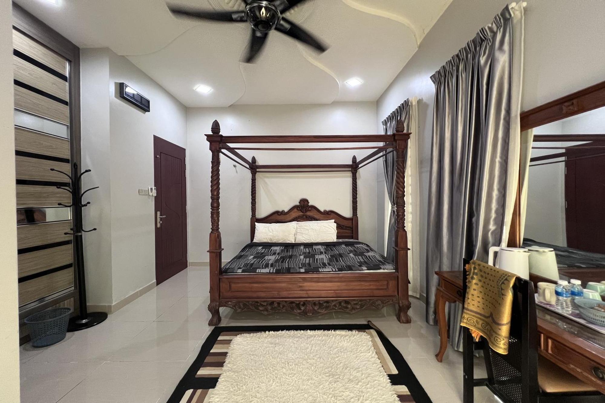 Nurbayu Chalet, Kemaman Kuantan Buitenkant foto