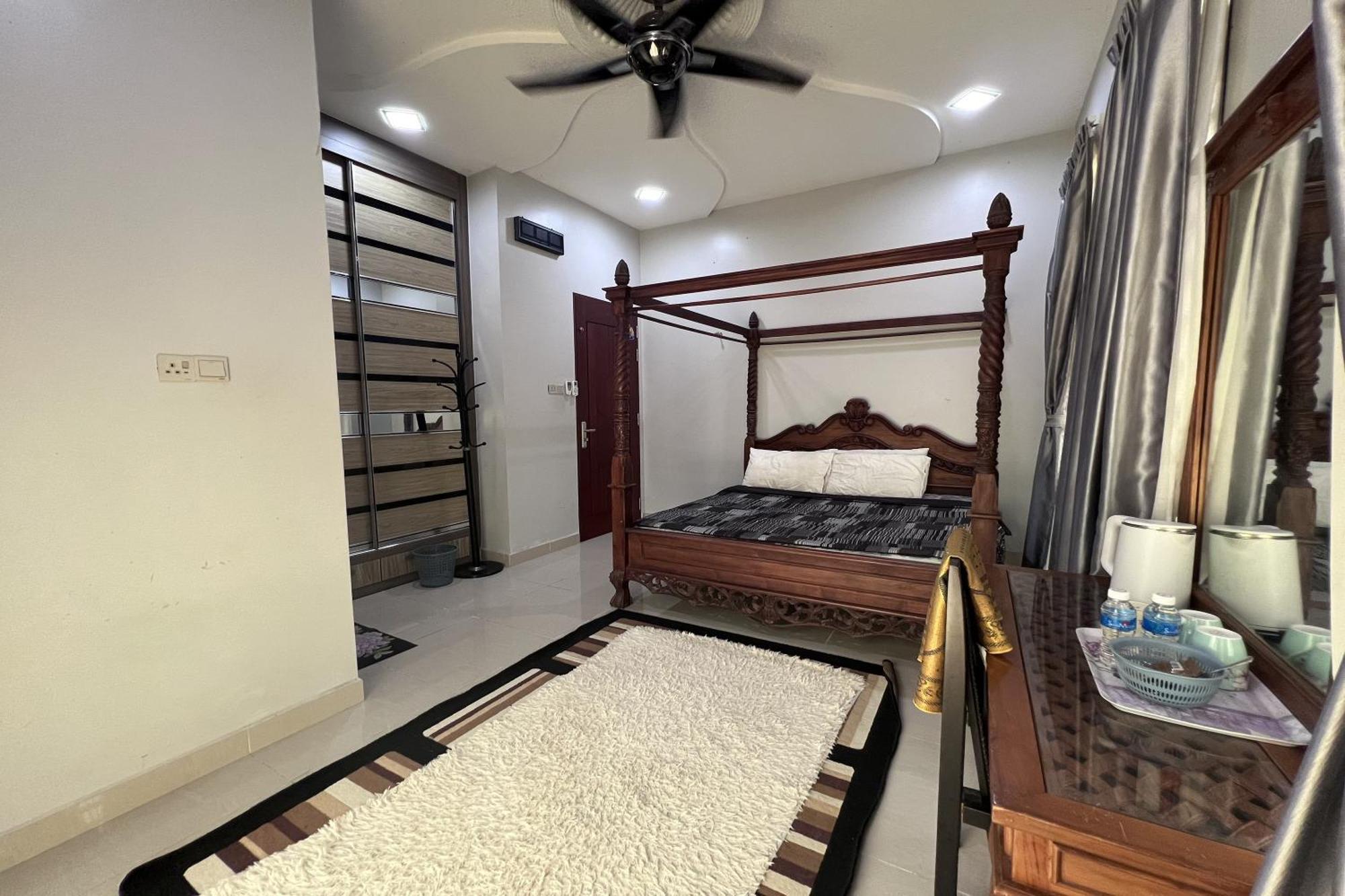 Nurbayu Chalet, Kemaman Kuantan Buitenkant foto