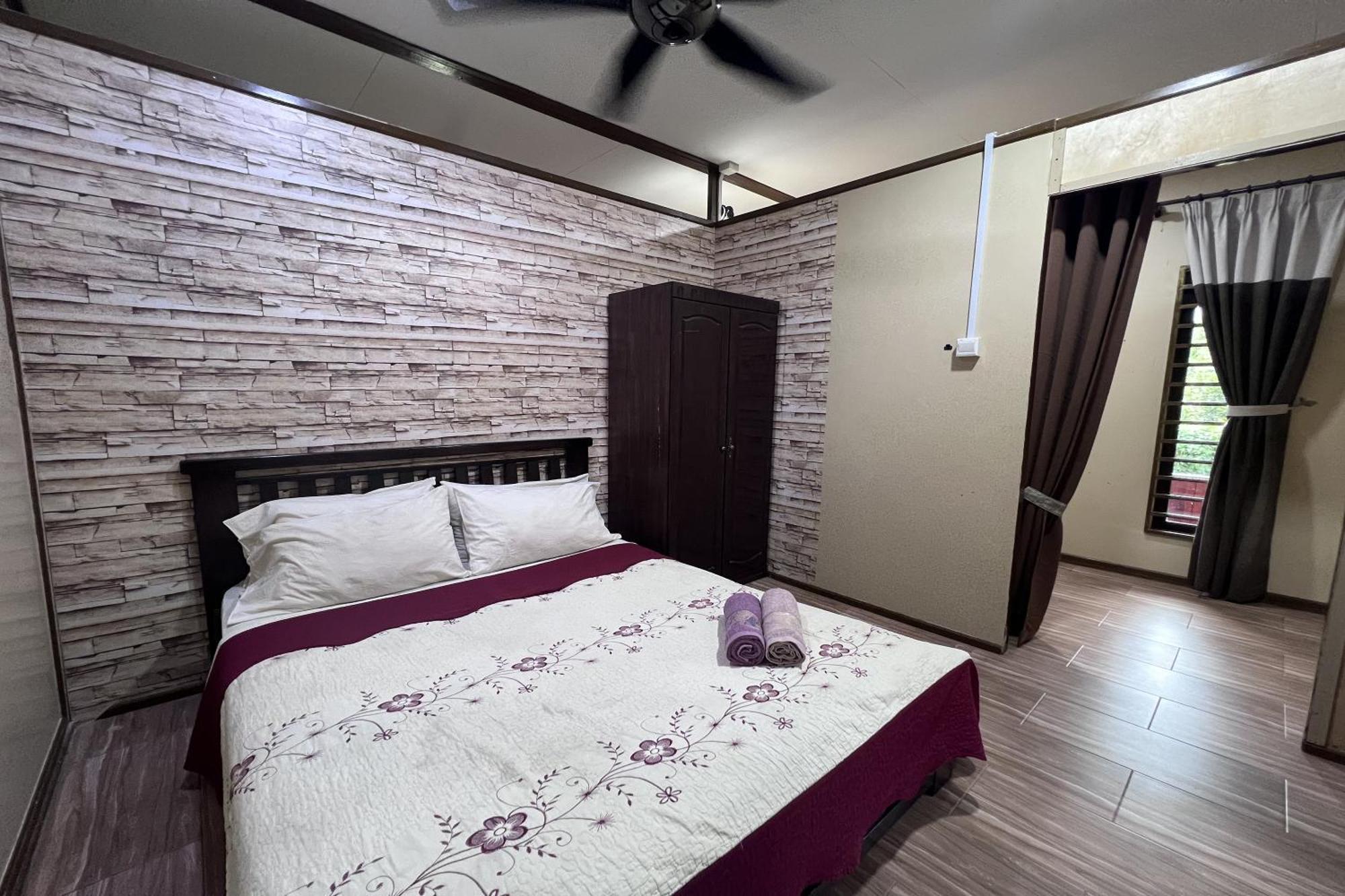 Nurbayu Chalet, Kemaman Kuantan Buitenkant foto