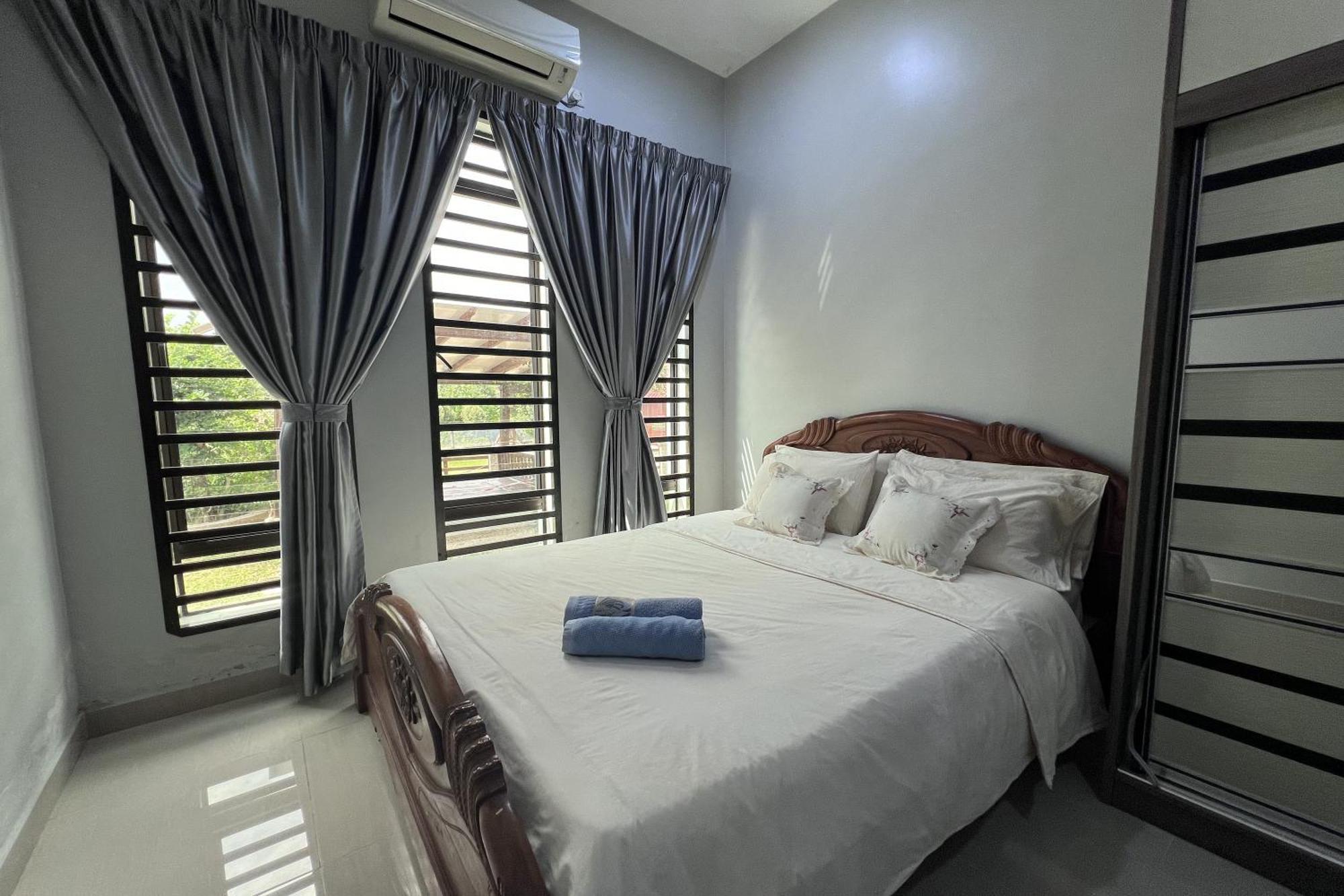 Nurbayu Chalet, Kemaman Kuantan Buitenkant foto