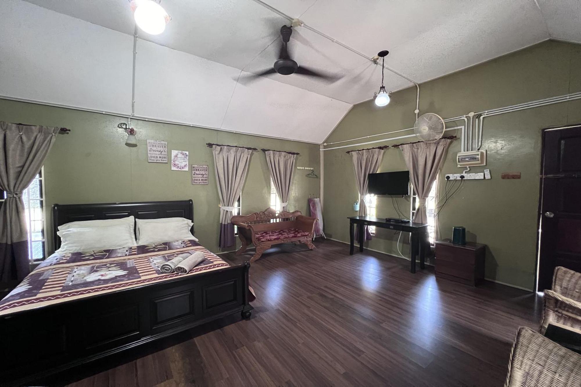 Nurbayu Chalet, Kemaman Kuantan Buitenkant foto