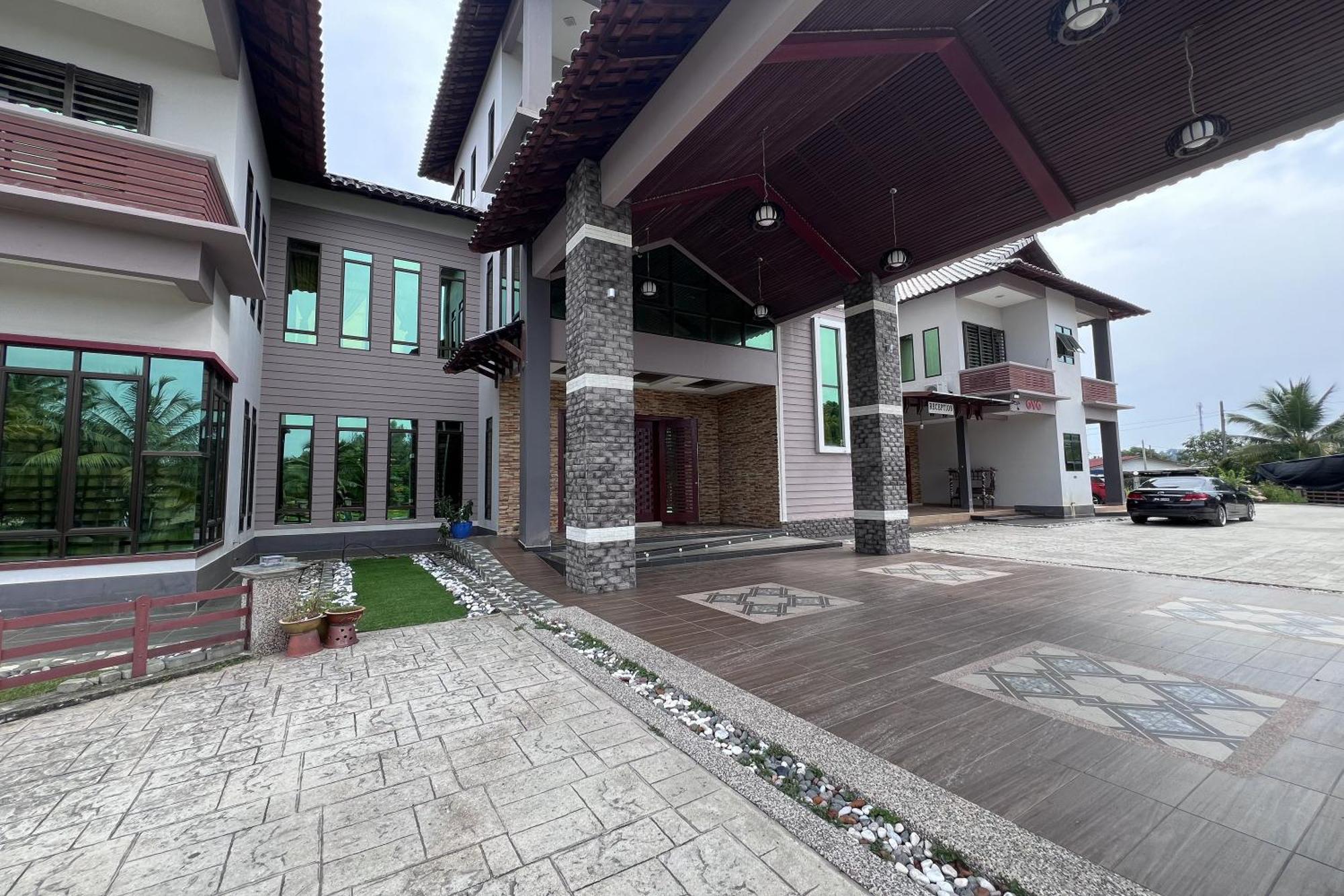 Nurbayu Chalet, Kemaman Kuantan Buitenkant foto