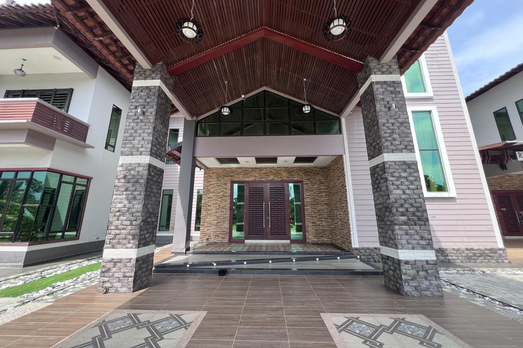 Nurbayu Chalet, Kemaman Kuantan Buitenkant foto